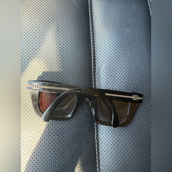 Authentic Chanel 5509 Sunglasses - Picture 4 of 6